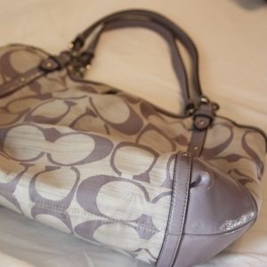 Vintage Coach Handbag - Lavender/Grey